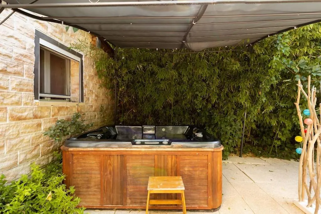 Havre De Paix Avignon Avec Jacuzzi & Sauna Holiday home