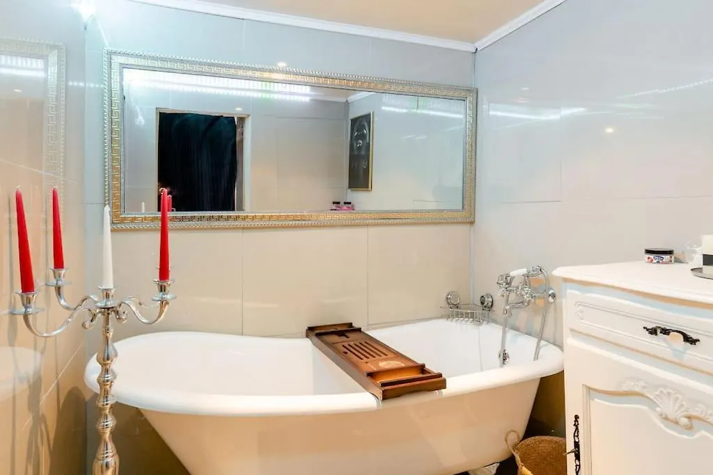 Holiday home Havre De Paix Avignon Avec Jacuzzi & Sauna France
